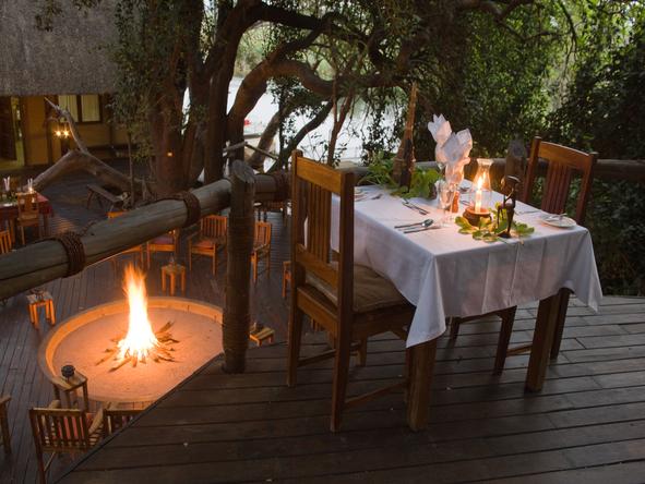 Susuwe Island Lodge - dinner for two